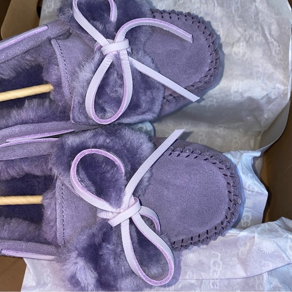 UGG 💜 size 9 Dakota double bow slippers New - Picture 9 of 15